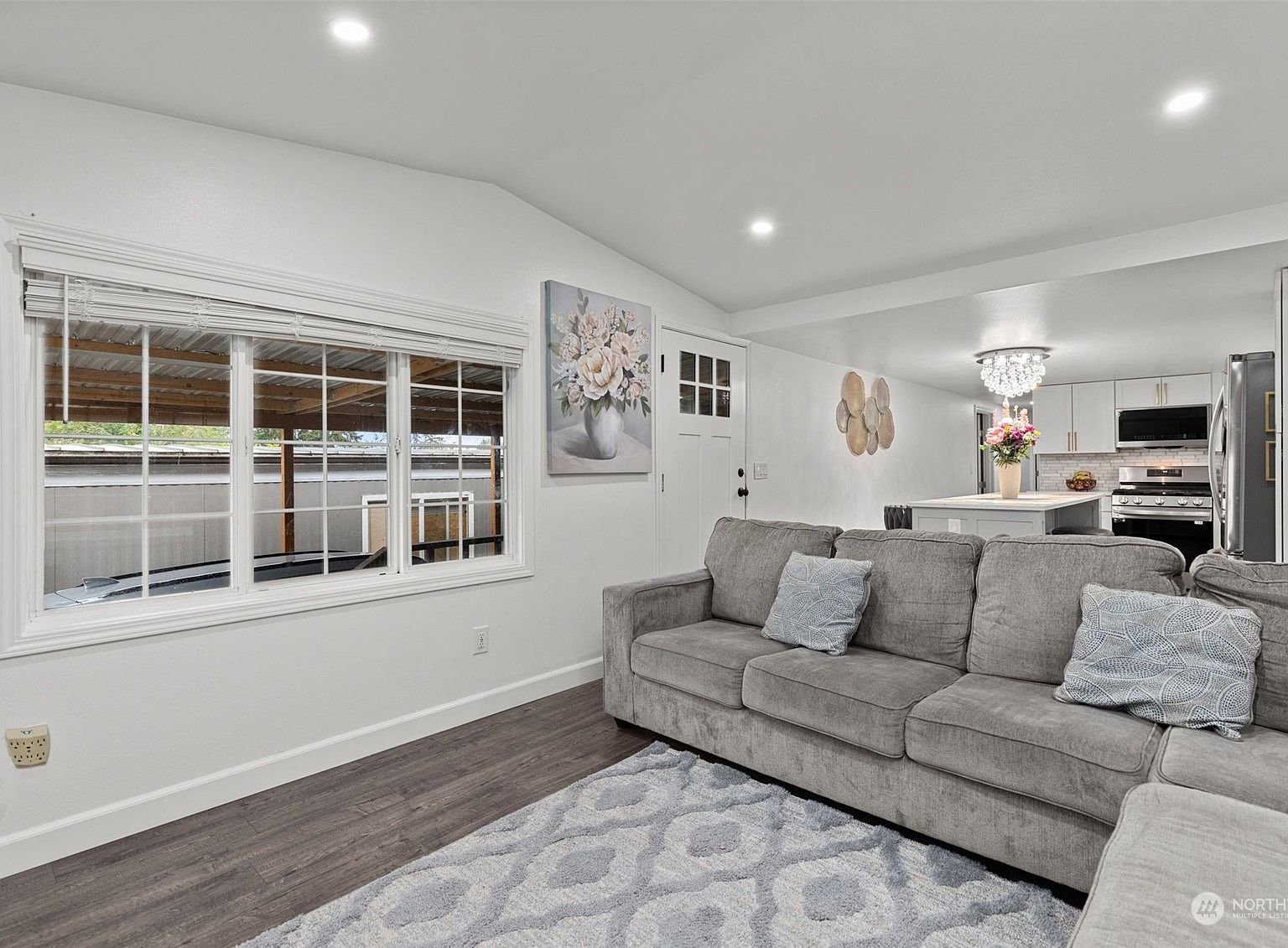 23708 Locust Way UNIT 23 Bothell, WA 98021 - Thumbnail 5