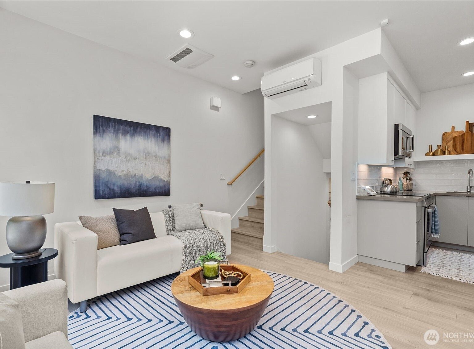 716 11th Ave E #A Seattle, WA 98102 - Thumbnail 5