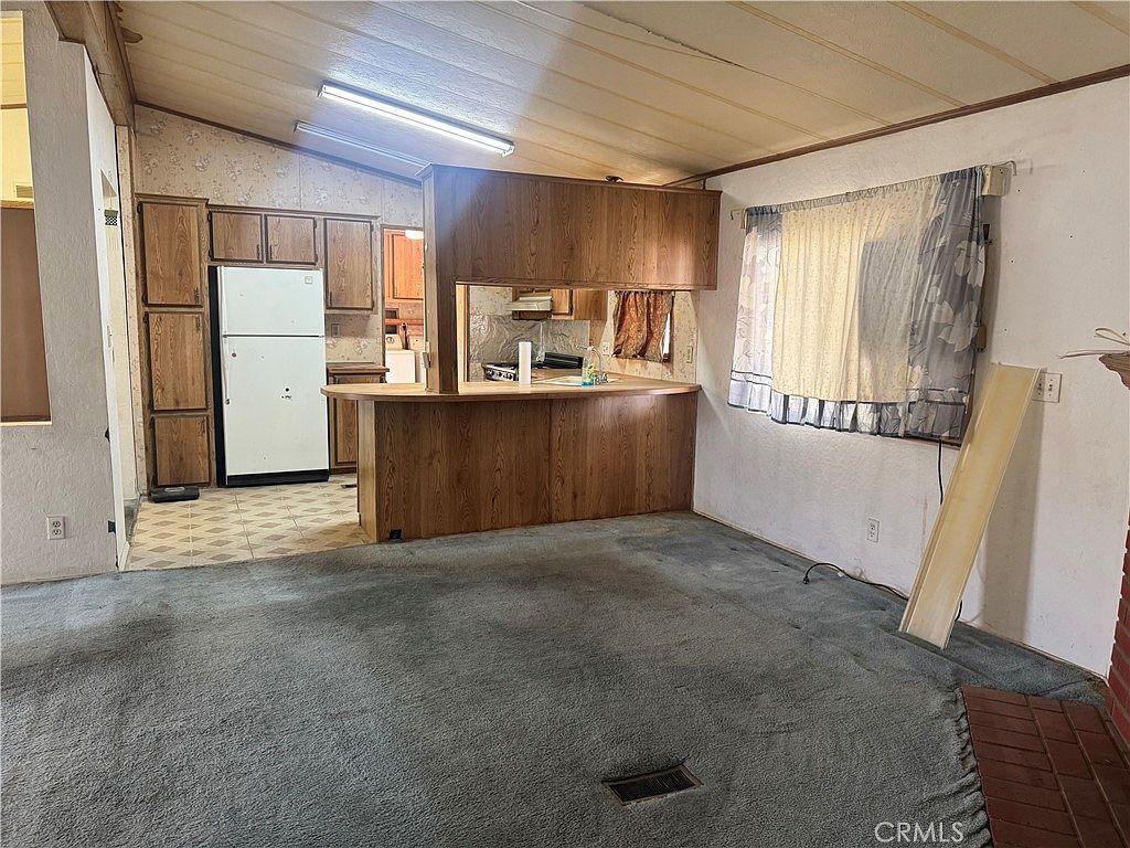 11420 Lee Ave Space 36 Adelanto, CA 92301 - Thumbnail 5