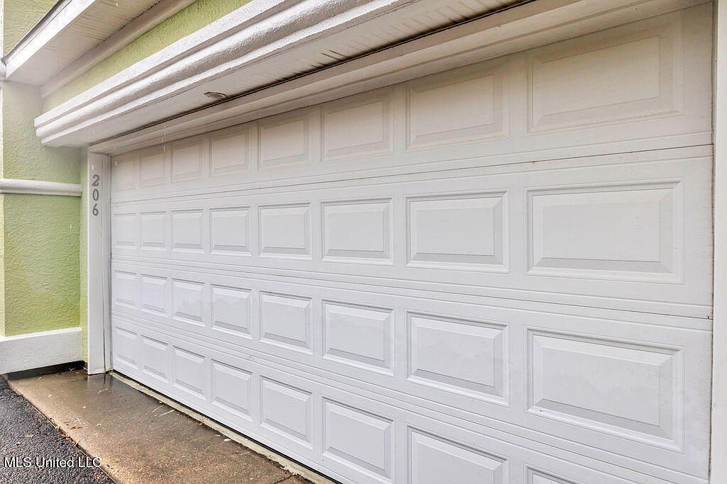 2252 Beach Dr APT 206 Gulfport, MS 39507 - Thumbnail 5