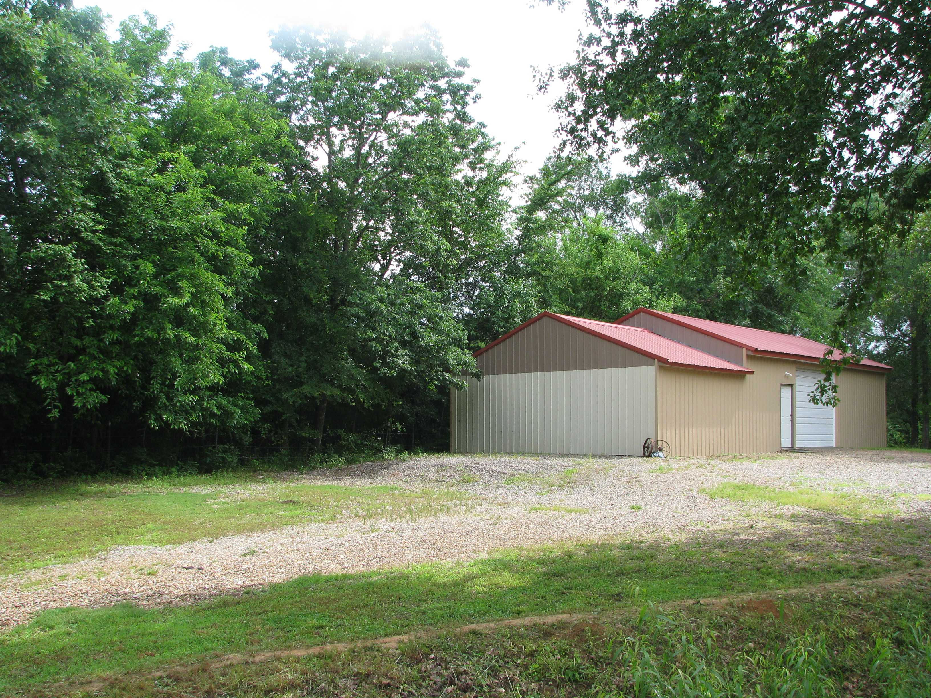 1375 N 4170 Rd, Hugo, OK, USA, 74743 - Thumbnail 5