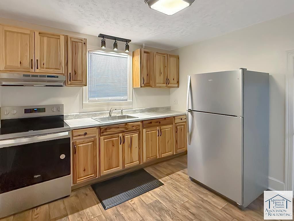 107 Roselawn Hts Martinsville, VA 24112 - Thumbnail 5