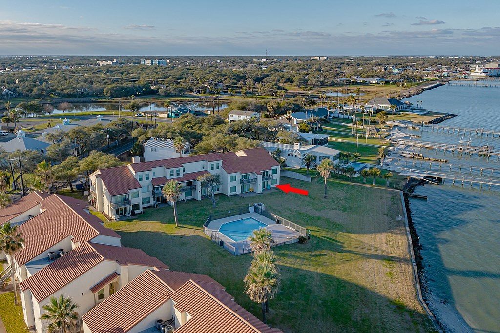620 S Fulton Beach Rd APT 905 Rockport, TX 78382 - Thumbnail 5