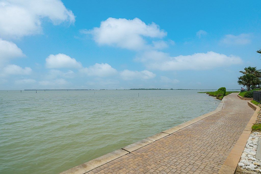 248 Reserve Ln Rockport, TX 78382 - Thumbnail 5