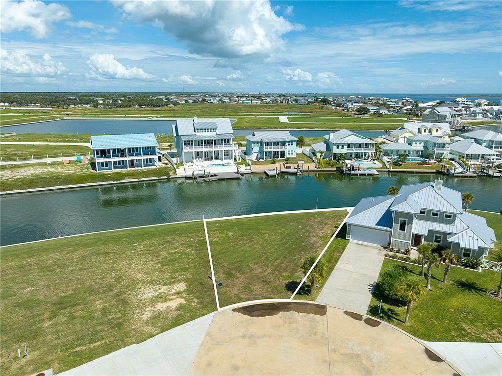 1045 Fiji Dr Rockport, TX 78382 - Thumbnail 5