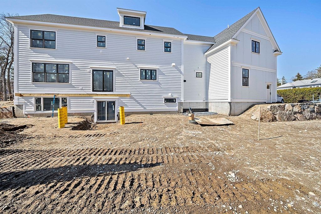 448 York St Canton, MA 02021 - Thumbnail 5