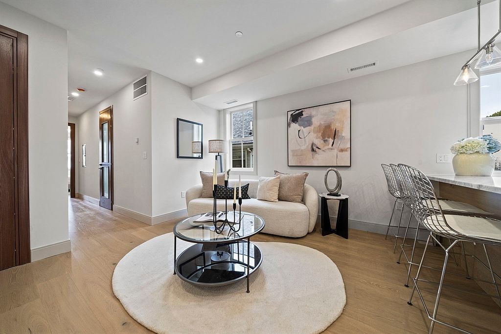 273 Havre St #1 Boston, MA 02128 - Thumbnail 5