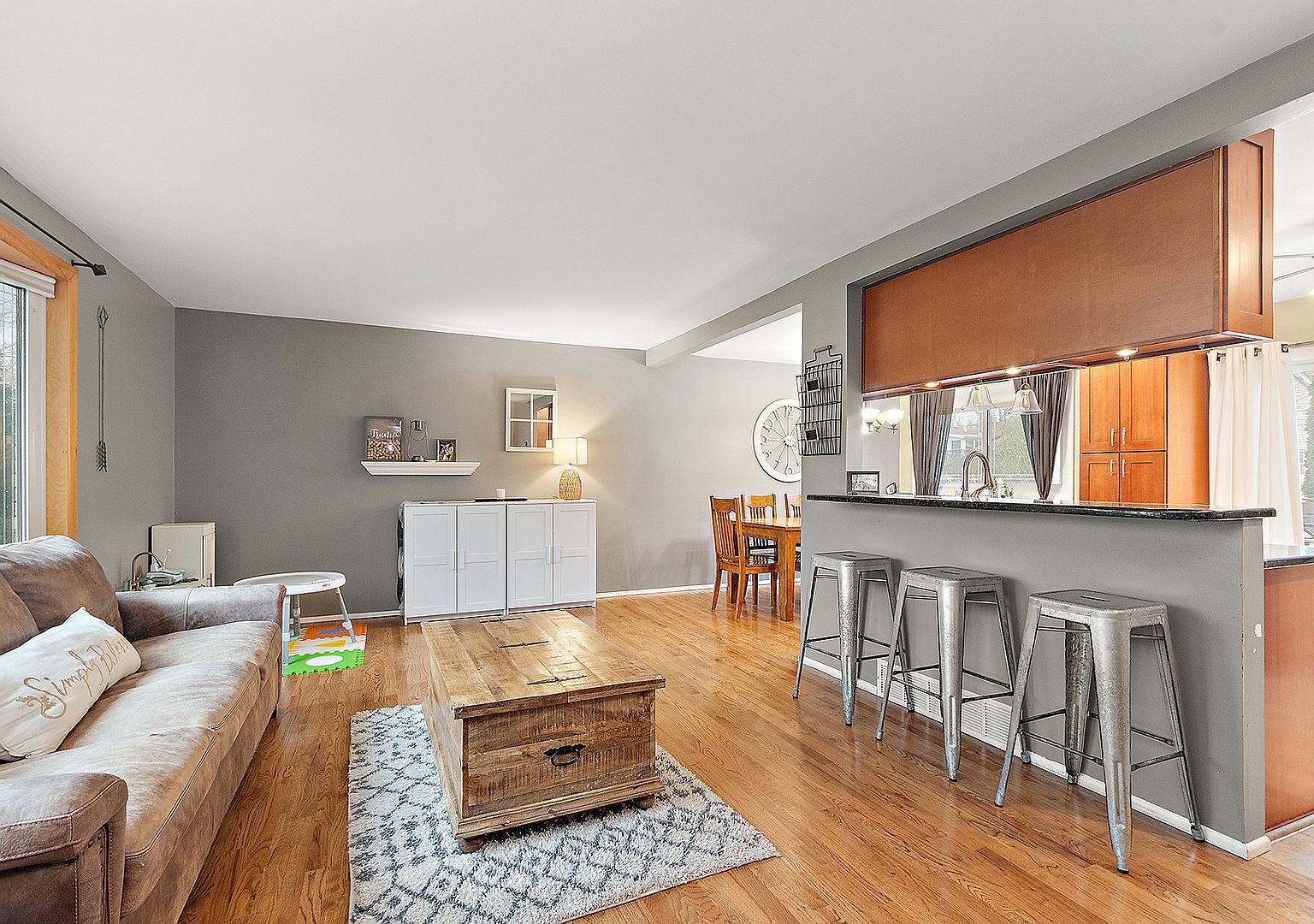 2231 S Bradford Dr Wheaton, IL 60189 - Thumbnail 5