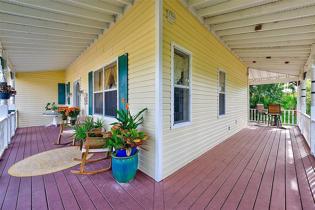 757 Bayshore Dr Tarpon Springs, FL 34689 - Thumbnail 5