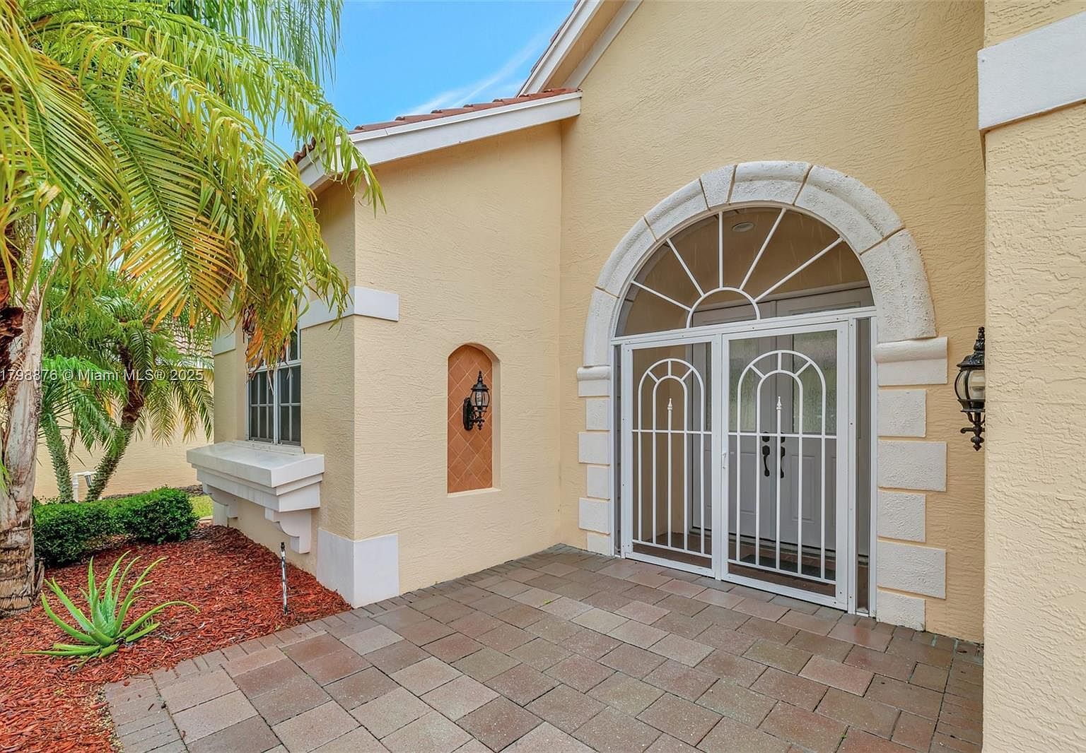 737 SW Great Exuma Cv Port Saint Lucie, FL 34986 - Thumbnail 5