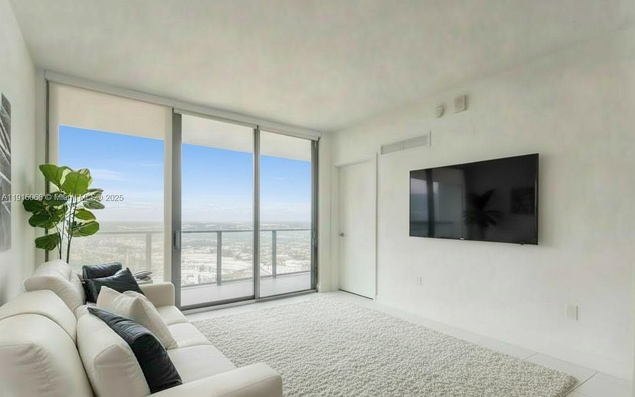 121 NE 34th St UNIT 2811 Miami, FL 33137 - Thumbnail 5