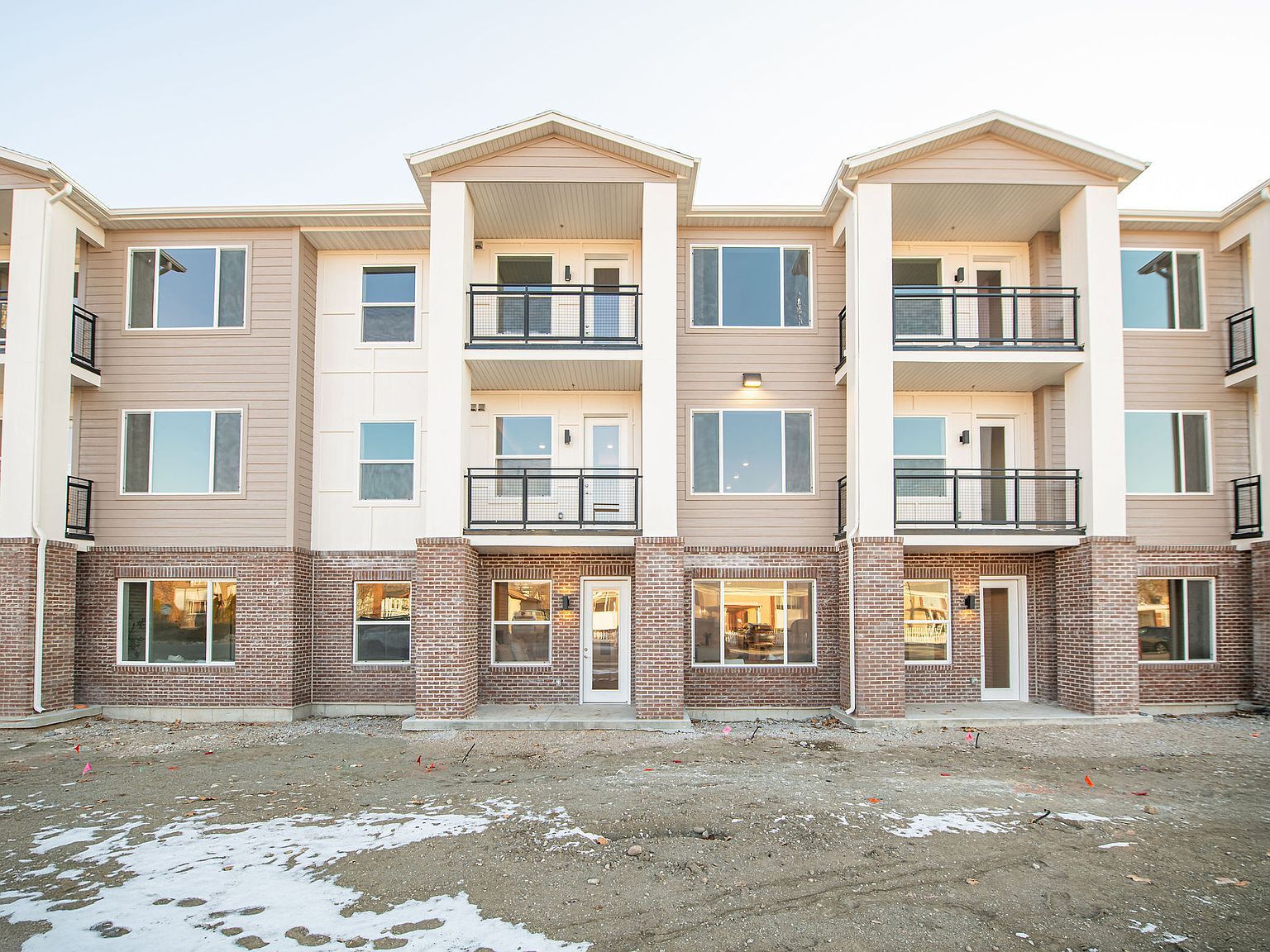 155 E 900 S #208 Ogden, UT 84404 - Thumbnail 5