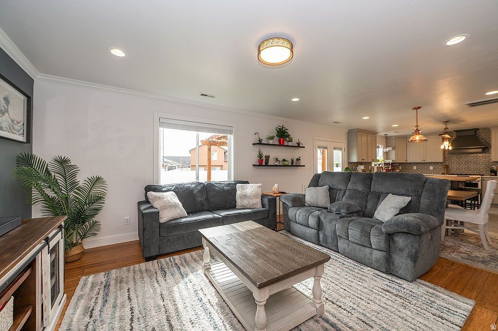 1449 Belmont Dr Farmington, UT 84025 - Thumbnail 5