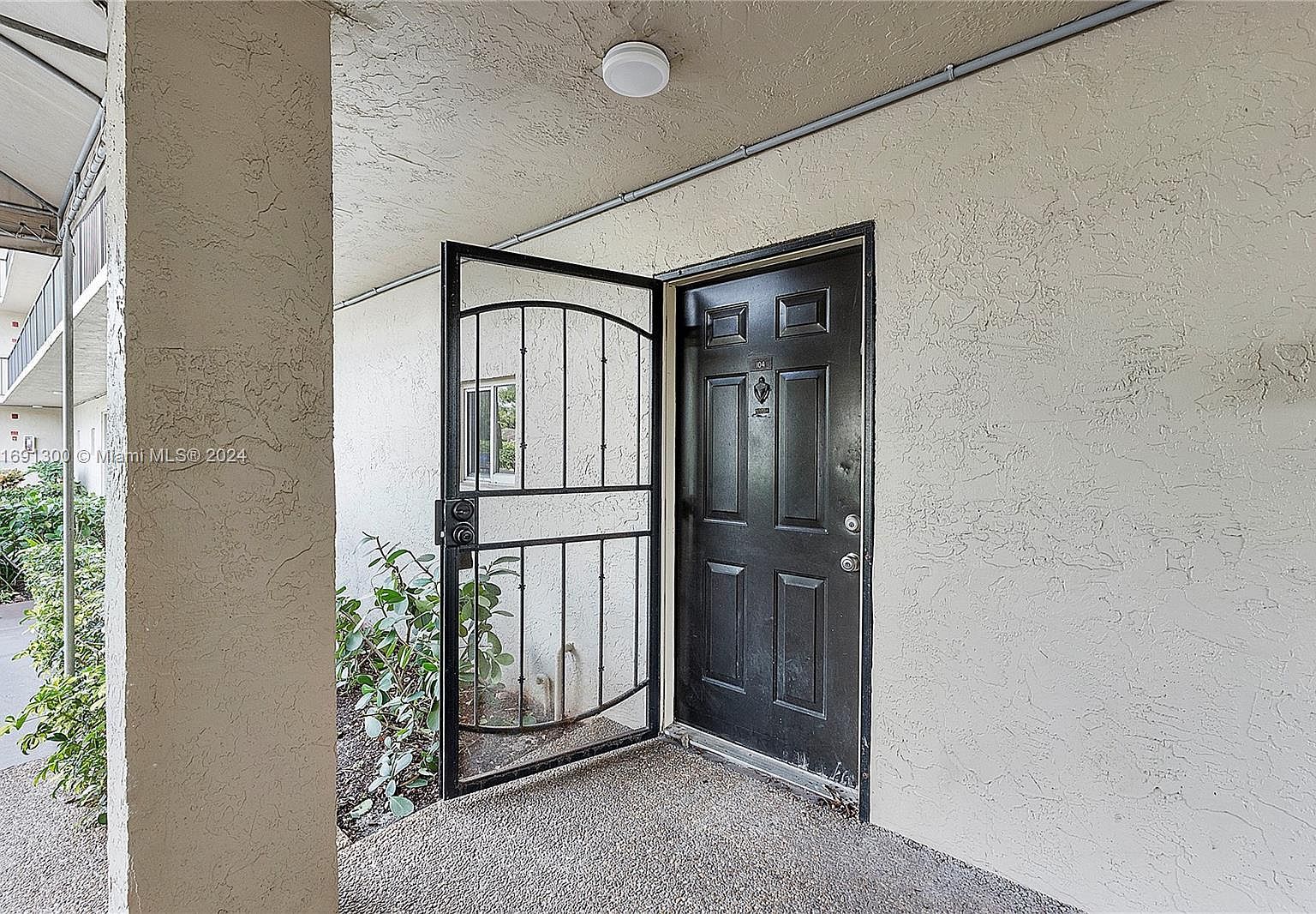 7900 NW 50th St APT 104 Fort Lauderdale, FL 33351 - Thumbnail 5