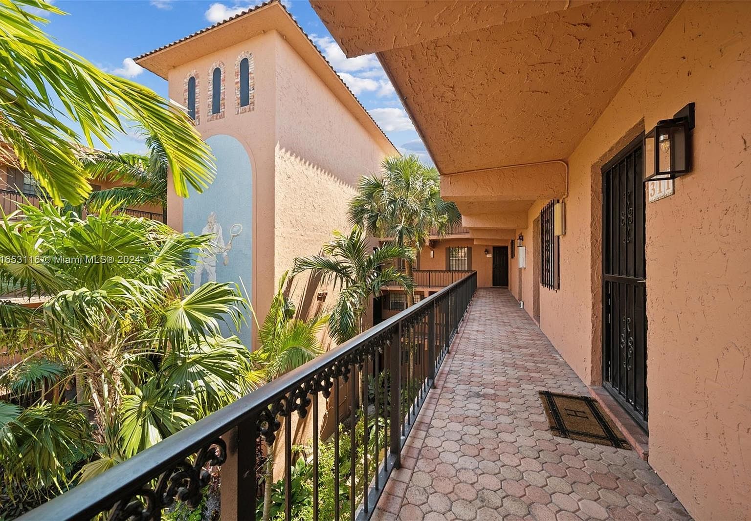 620 Tennis Club Dr APT 311 Fort Lauderdale, FL 33311 - Thumbnail 5