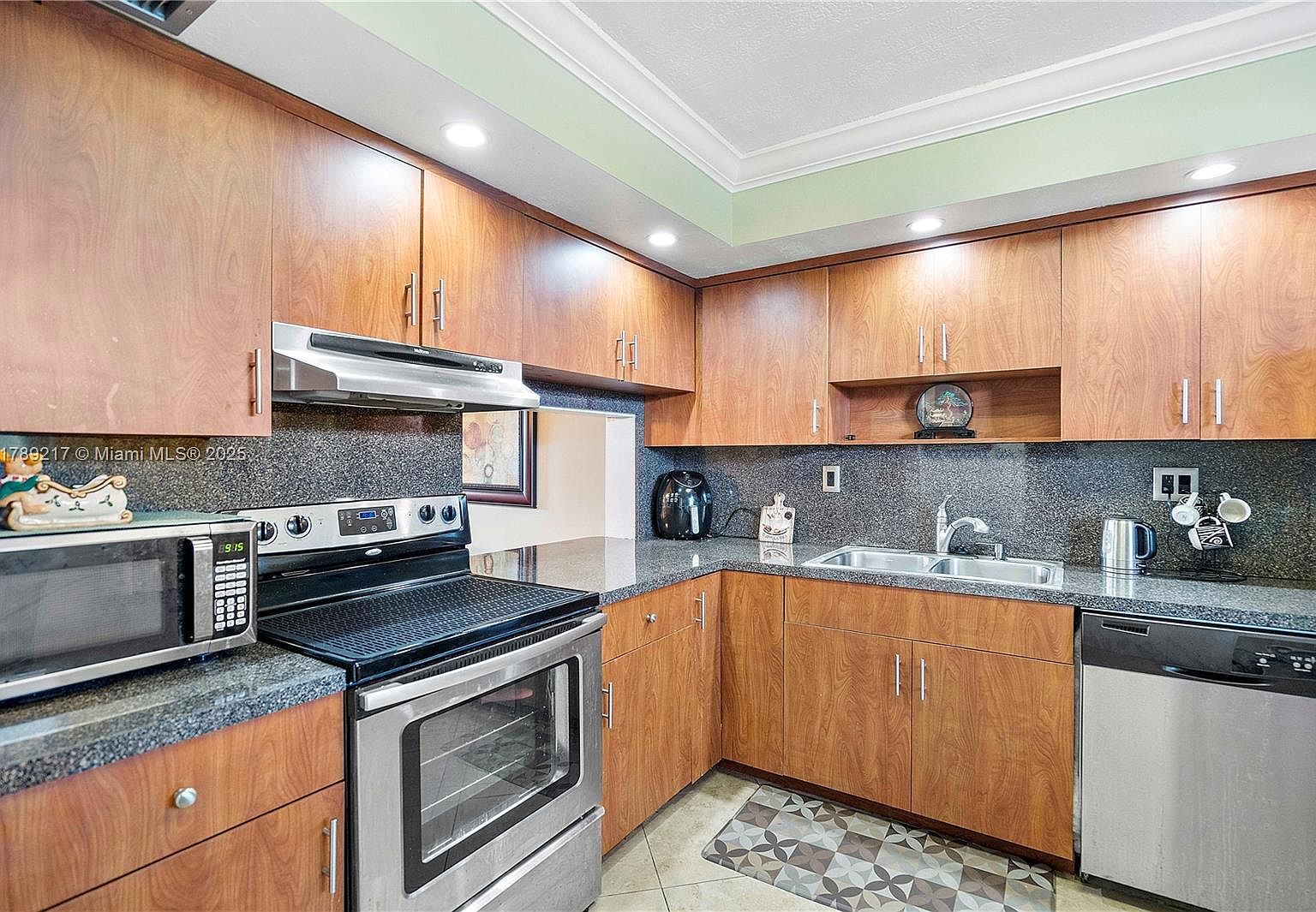 4930 E Sabal Palm Blvd APT 312 Fort Lauderdale, FL 33319 - Thumbnail 5