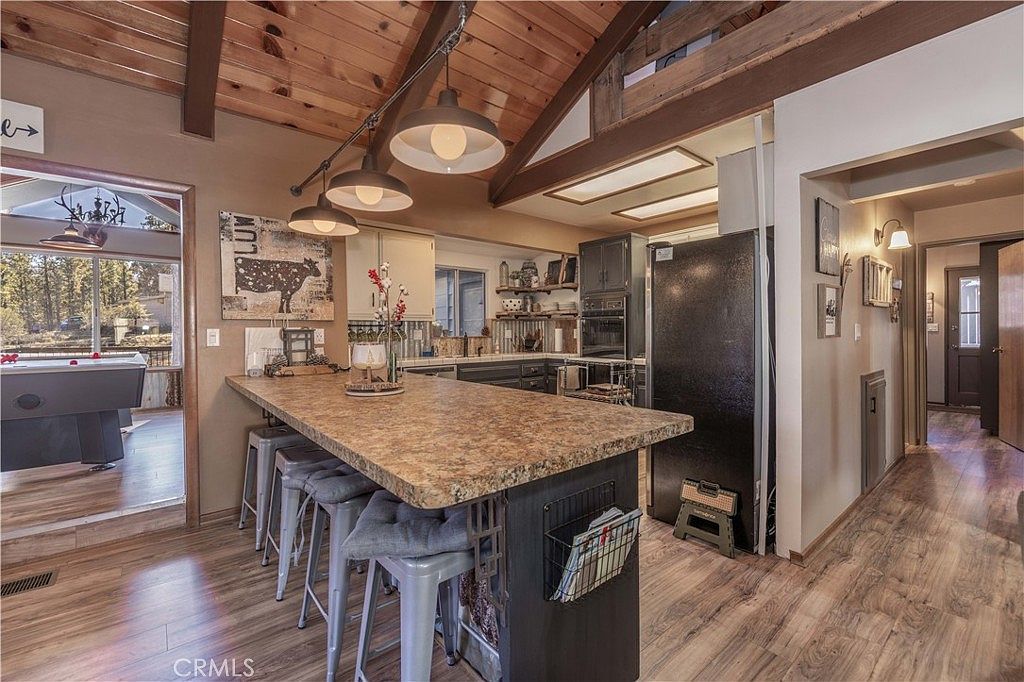 1120 W Sugarpine Rd Big Bear City, CA 92314 - Thumbnail 5