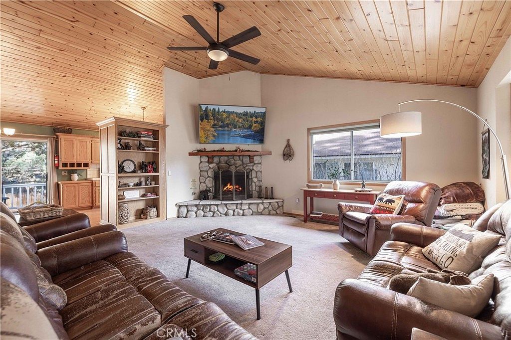 260 Turlock Dr Big Bear City, CA 92314 - Thumbnail 5