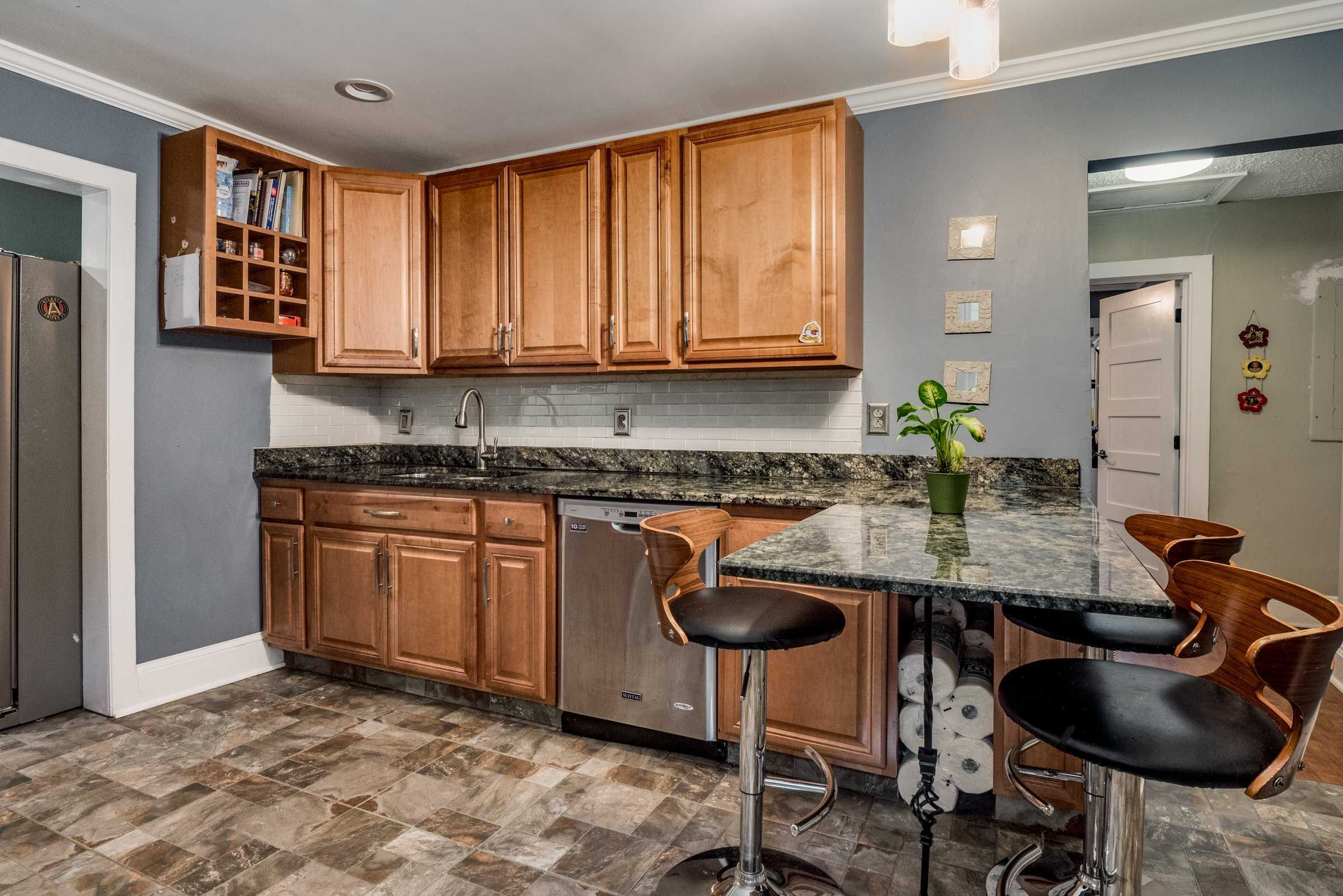 1623 Alder Court Southeast, Atlanta, GA, USA, 30317 - Thumbnail 5