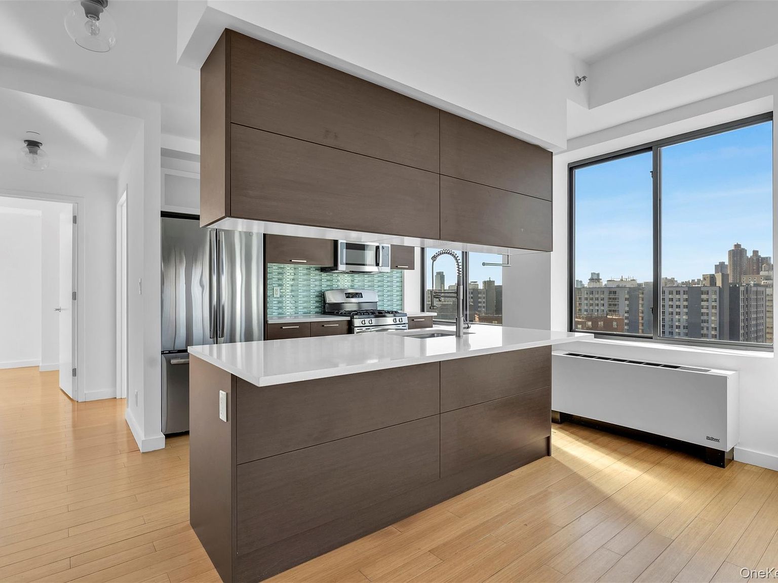 353 E 104th St #PENTHOUSE 2 New York, NY 10029 - Thumbnail 5