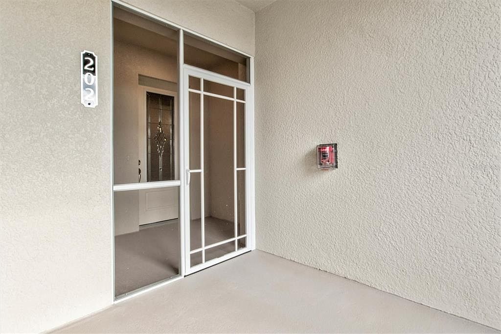 505 Tamiami Trl N UNIT B202 Venice, FL 34285 - Thumbnail 5