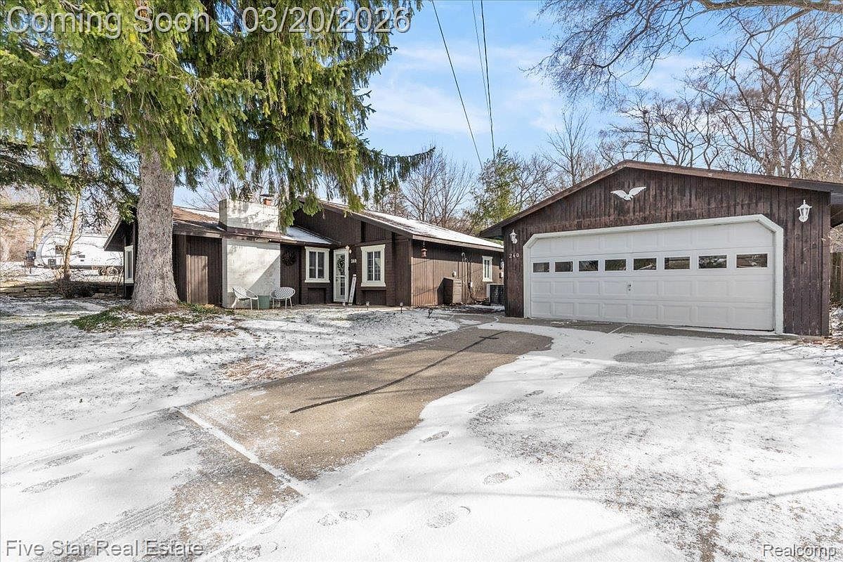 240 N Roslyn Rd Waterford, MI 48328 - Thumbnail 5