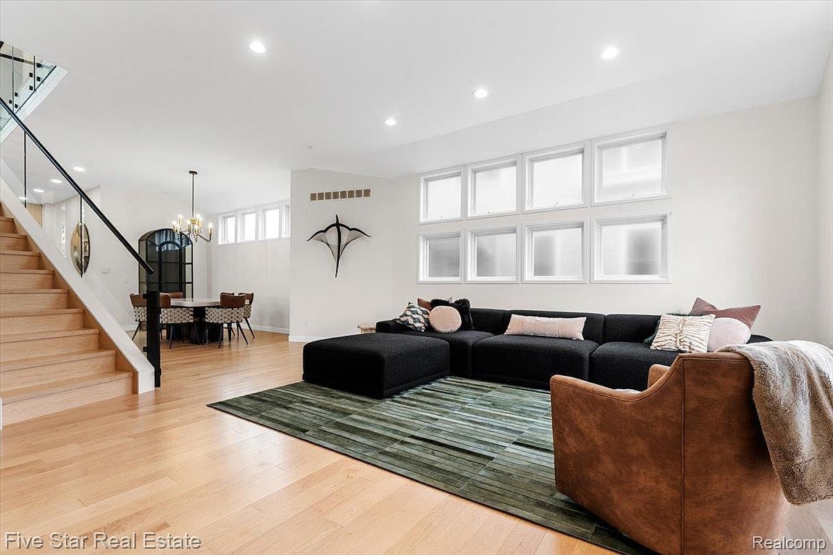 960 Davis Ave Birmingham, MI 48009 - Thumbnail 5