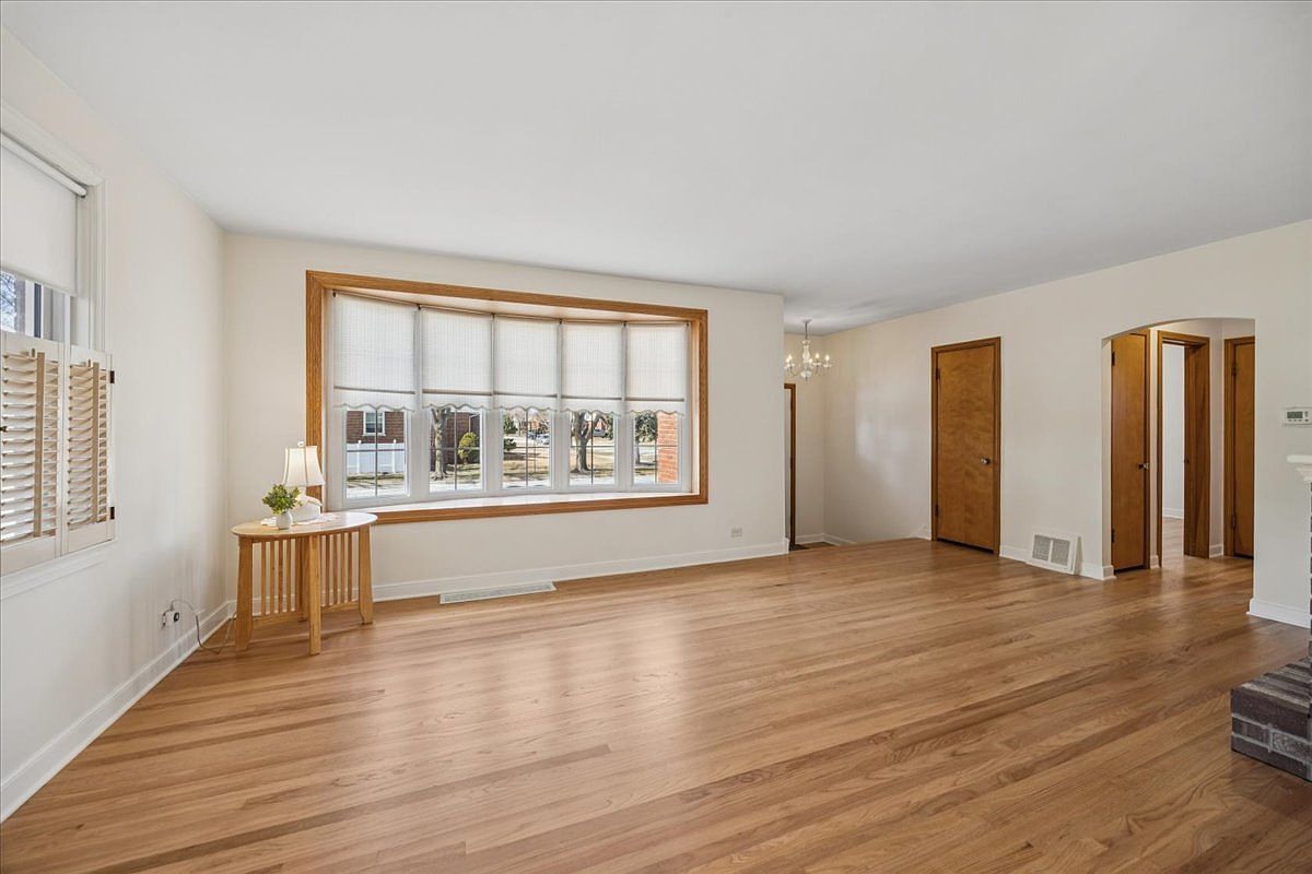 1803 Balmoral Ave Westchester, IL 60154 - Thumbnail 5