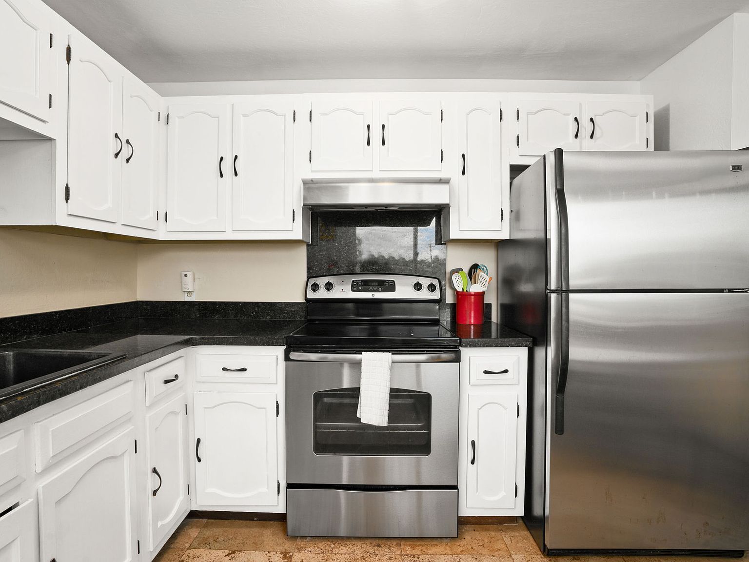 2240 Kuai Rd APT 3 Koloa, HI 96756 - Thumbnail 5