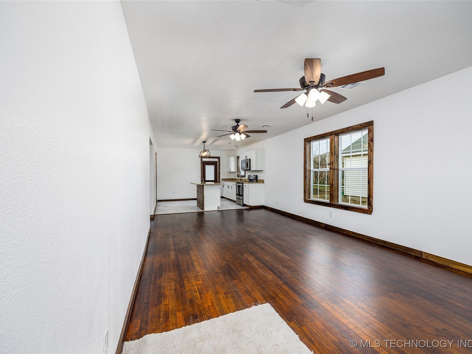 719 W Evergreen St Durant, OK 74701 - Thumbnail 5