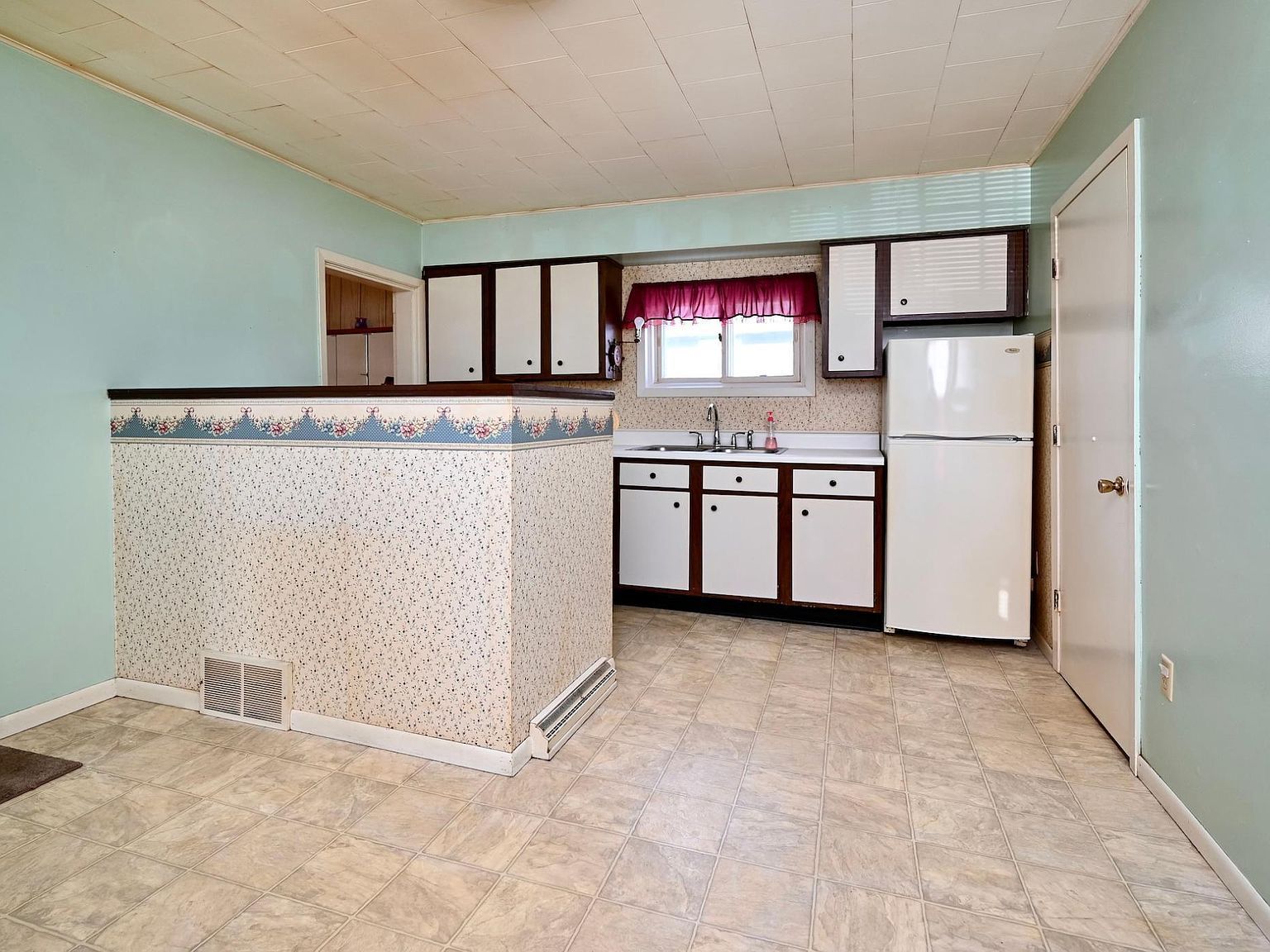 476 W Sanborn St Winona, MN 55987 - Thumbnail 5