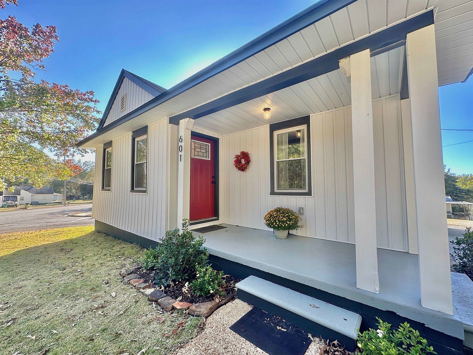 601 Broadway St Sheffield, AL 35660 - Thumbnail 5