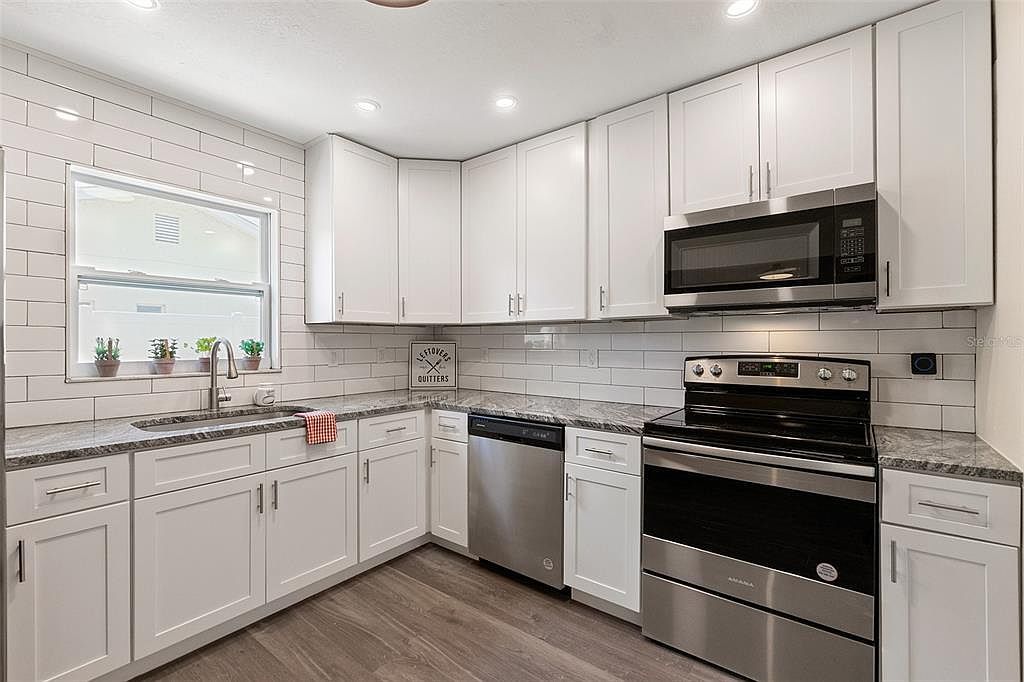 47 Farragut Dr Palm Coast, FL 32137 - Thumbnail 5