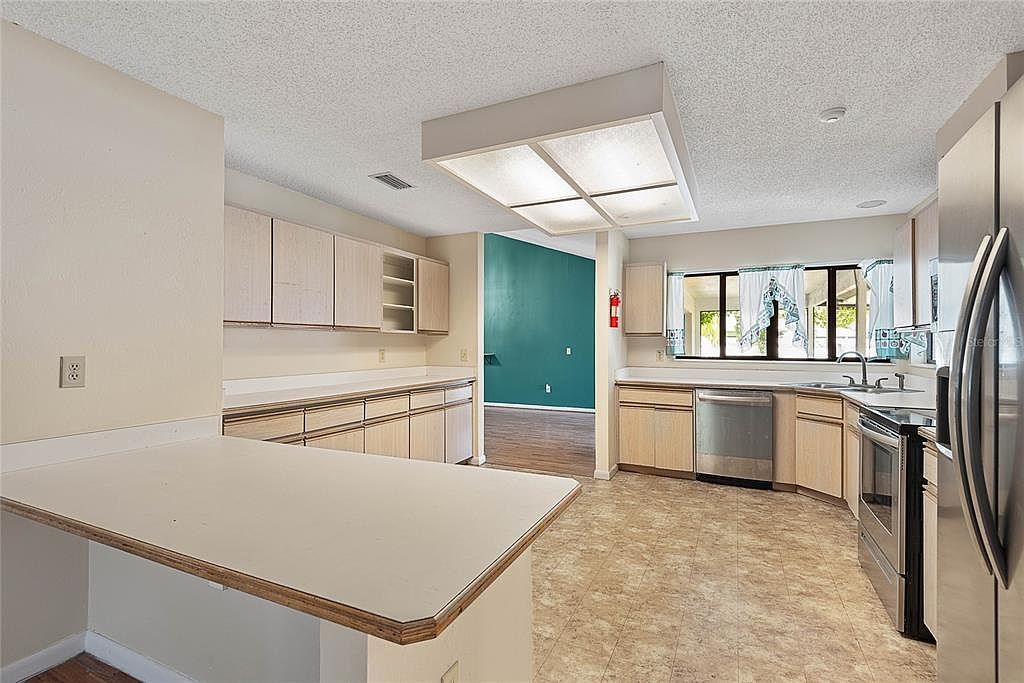 2 Black Oak Ct Palm Coast, FL 32137 - Thumbnail 5