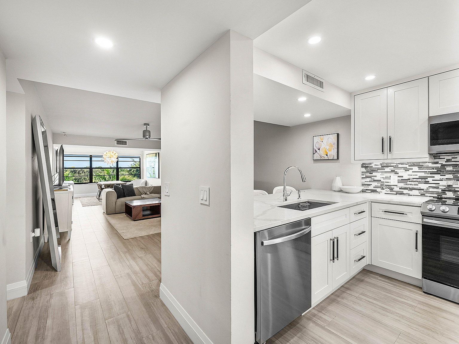 6061 Balboa Cir APT 403 Boca Raton, FL 33433 - Thumbnail 5