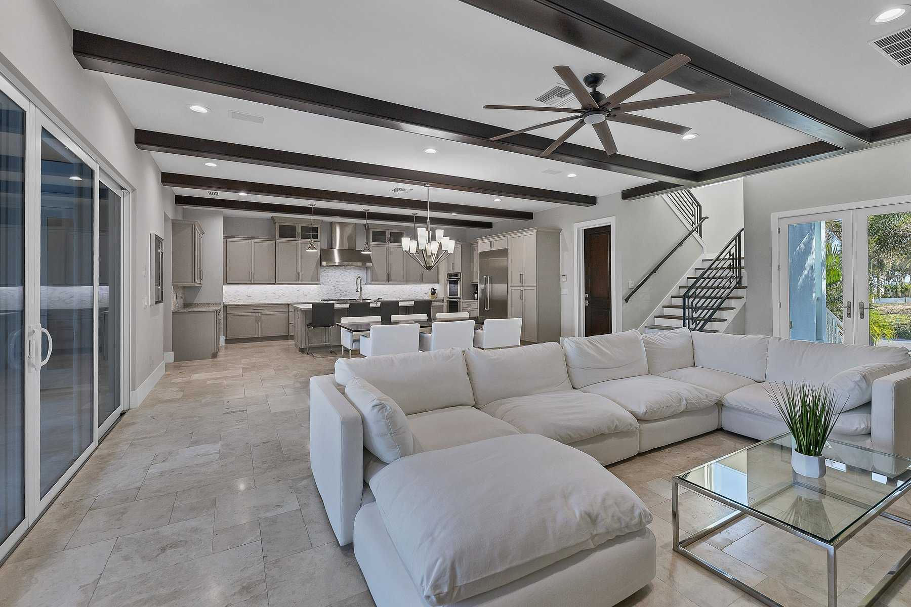 620 Key Royale Drive, Holmes Beach, FL, USA, 34217 - Thumbnail 5