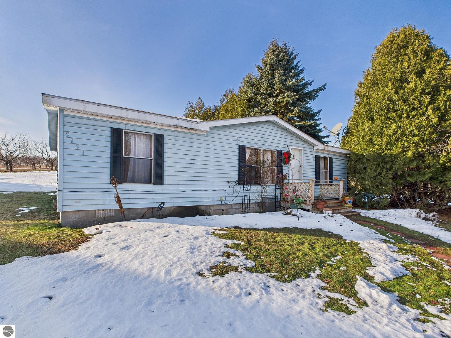 5221 N Overlook Rd Northport, MI 49670 - Thumbnail 5