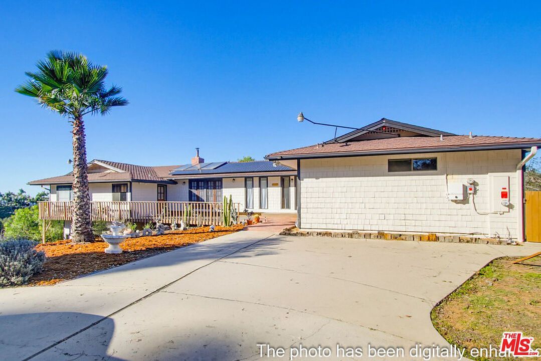 3709 Buena Creek Rd Vista, CA 92084 - Thumbnail 5