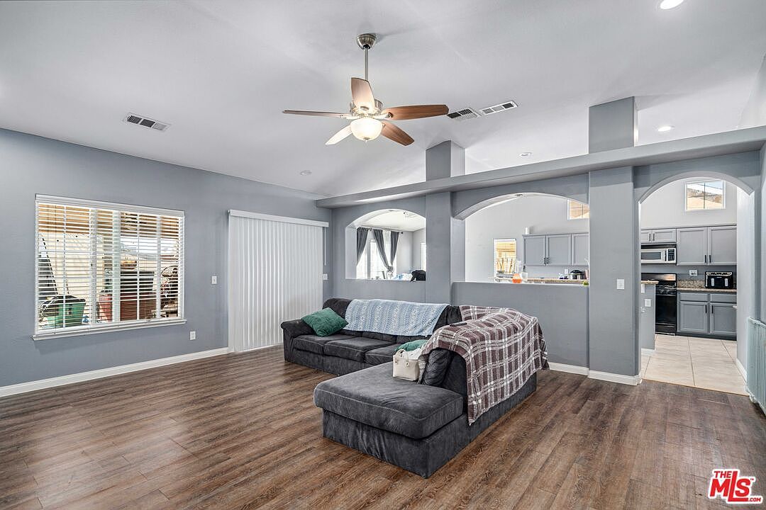 9516 Mendiburu Rd California City, CA 93505 - Thumbnail 5