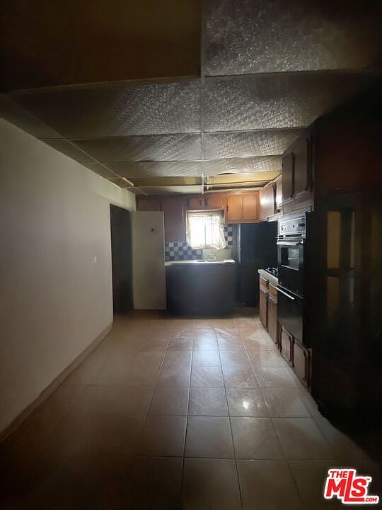 142 W 85th St Los Angeles, CA 90003 - Thumbnail 5