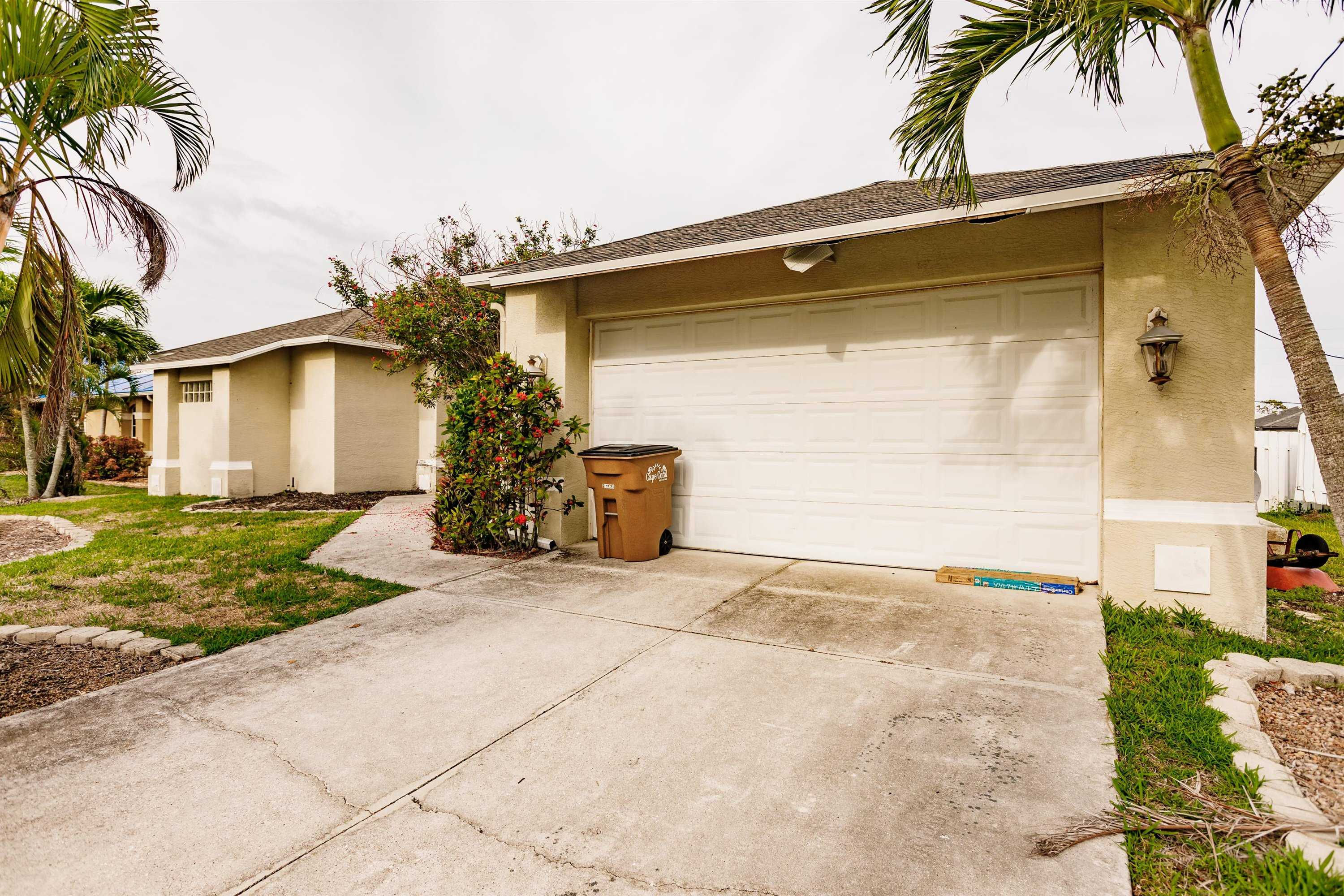 2500 Southwest 17th Place, Cape Coral, FL, USA, 33914 - Thumbnail 5