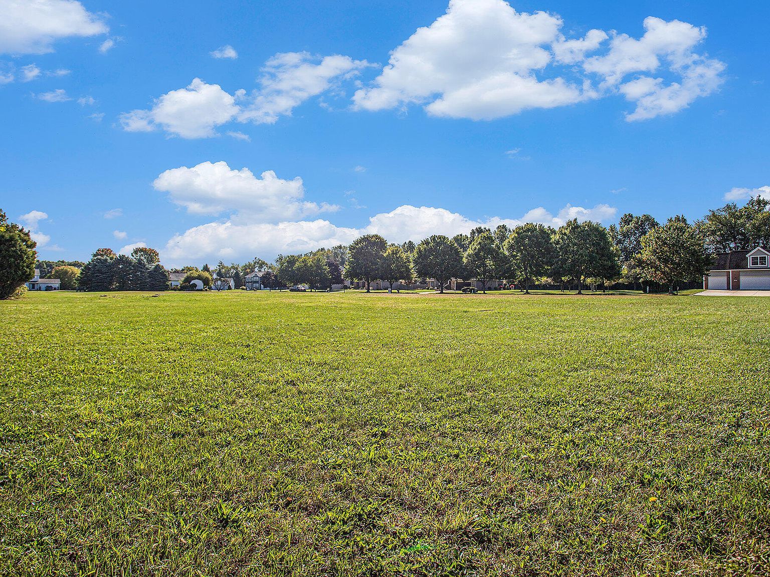 908 Maple Meadows Ave Vicksburg, MI 49097 - Thumbnail 5