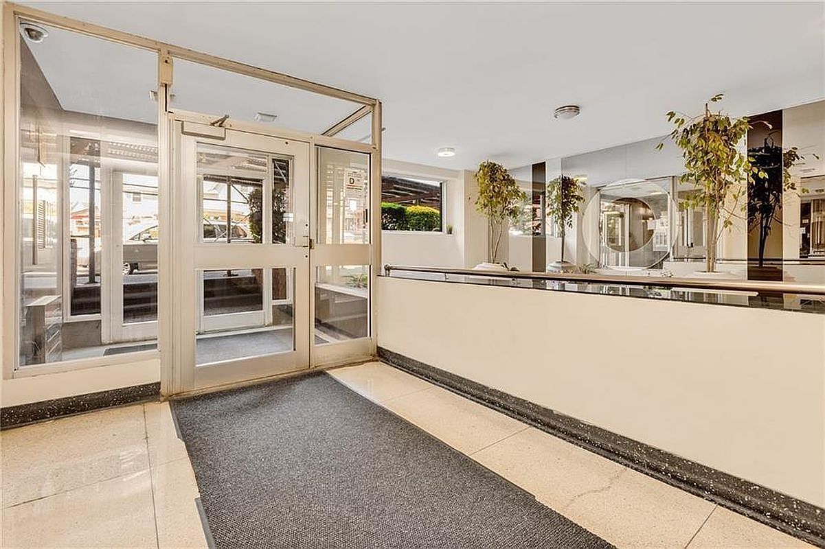 1075 Sheepshead Bay Rd APT 2S Brooklyn, NY 11229 - Thumbnail 5