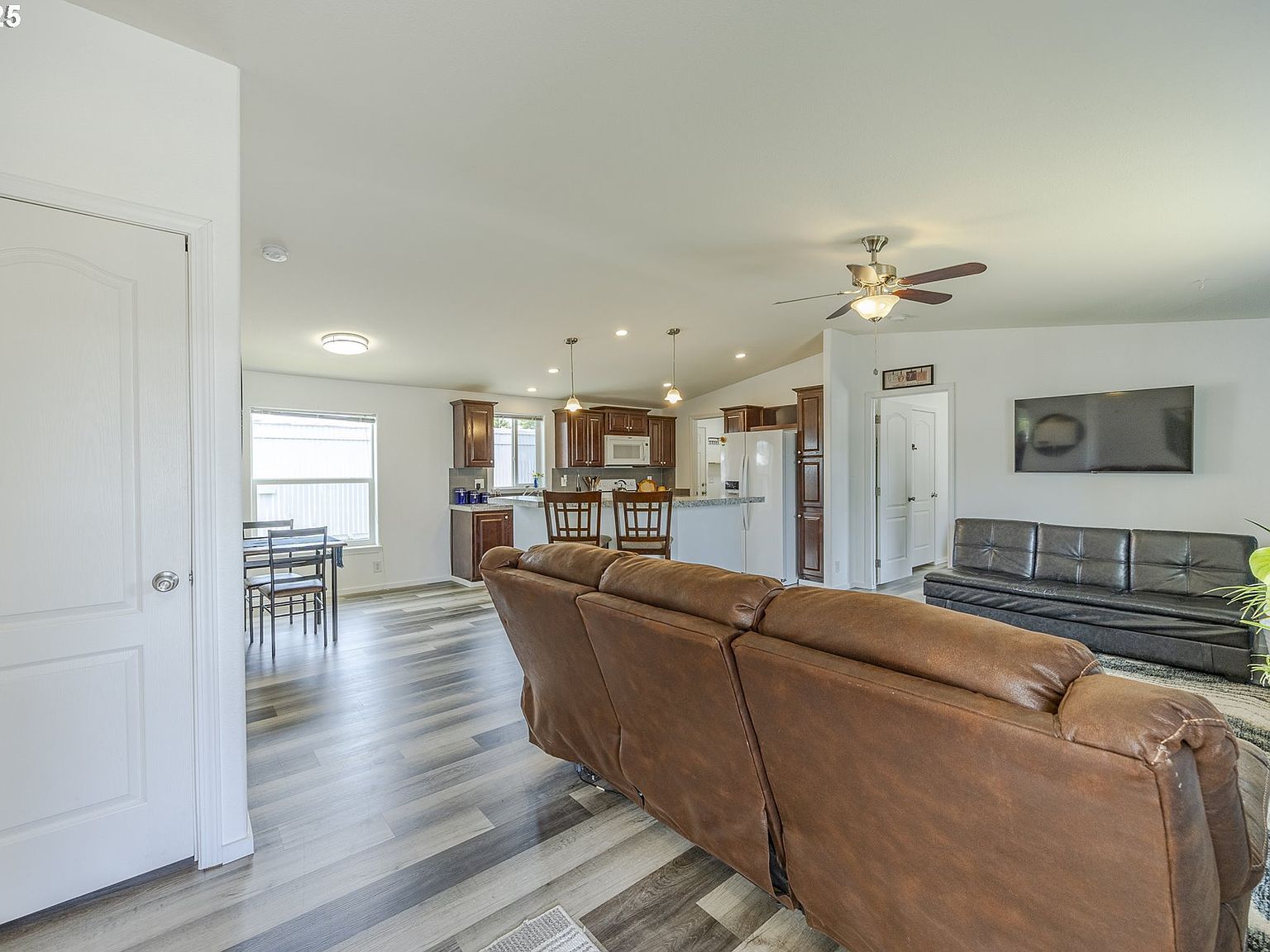 1415 S Bertelsen Rd SPACE 96 Eugene, OR 97402 - Thumbnail 5