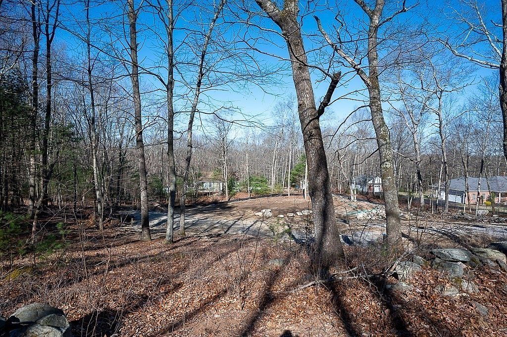 206 Stawicki Rd North Grosvenordale, CT 06255 - Thumbnail 5