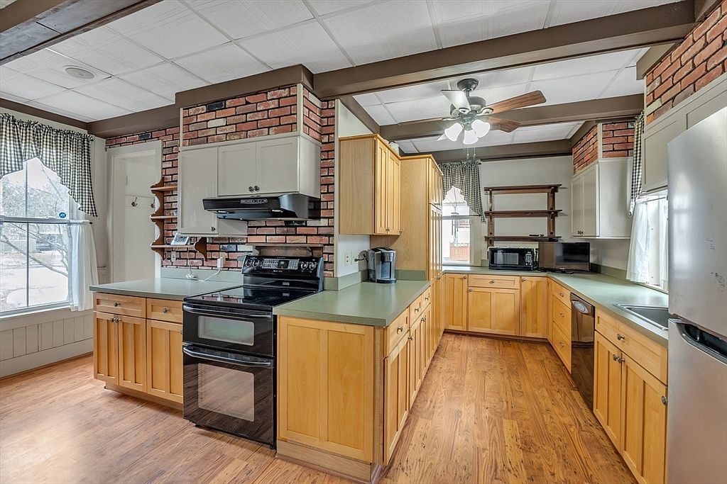 94 South St Ware, MA 01082 - Thumbnail 5