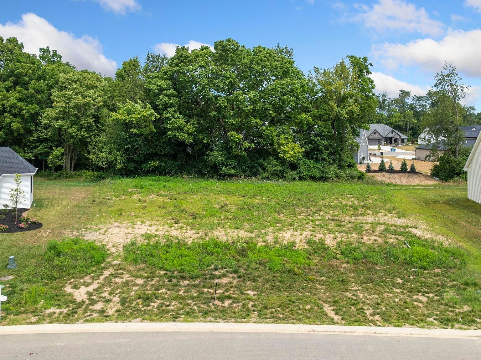 495 E Basalt Dr Huntertown, IN 46748 - Thumbnail 5