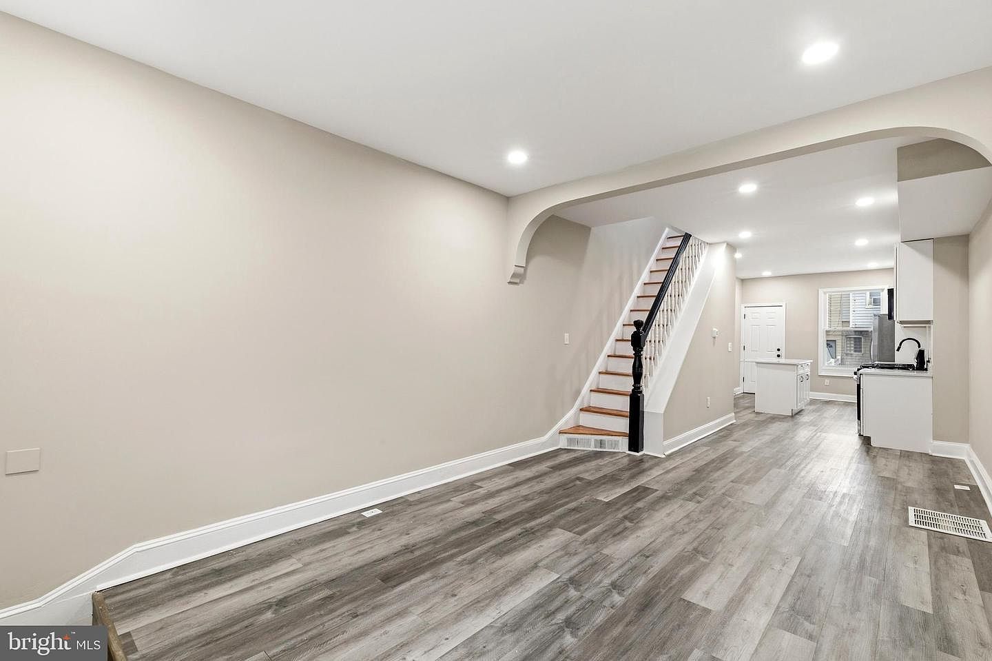 718 N Curley St Baltimore, MD 21205 - Thumbnail 5