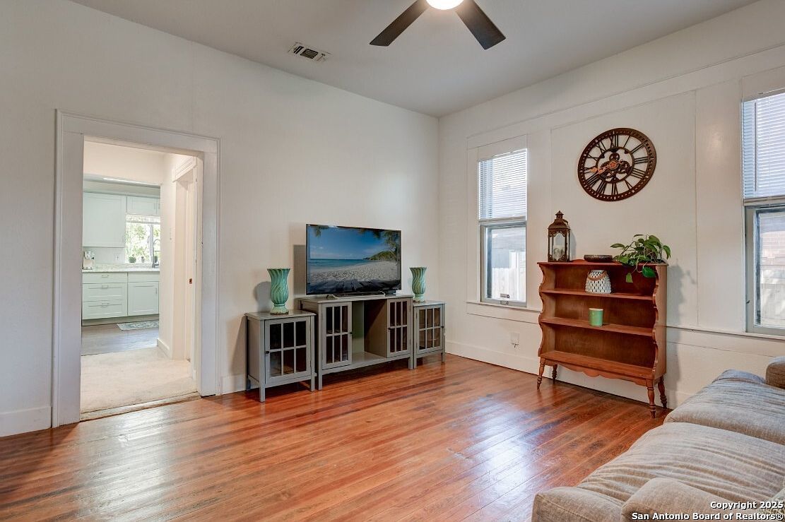 1127 Nolan St San Antonio, TX 78202 - Thumbnail 5