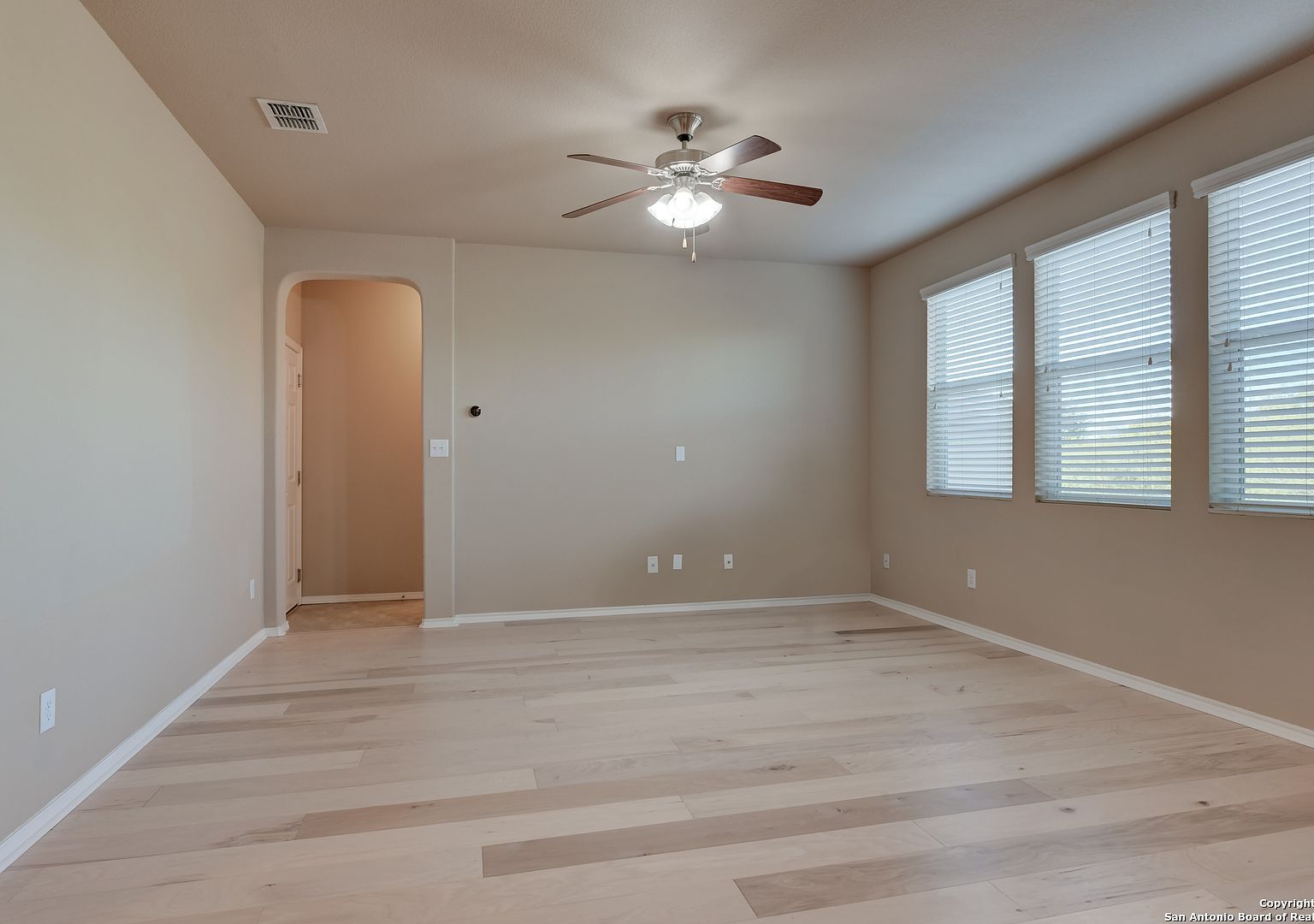 2719 Night Star San Antonio, TX 78245 - Thumbnail 5